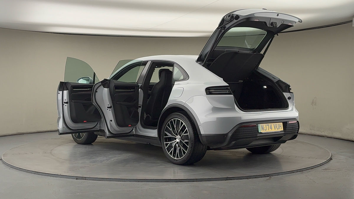 Used Porsche Macan 2024 for sale - 77452768: Photo 44