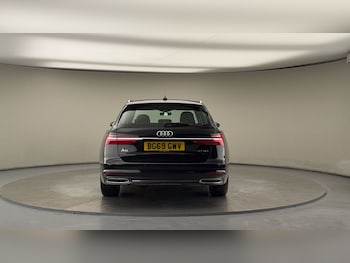 Used Audi A6 Avant 2019 for sale - 76211082: Photo