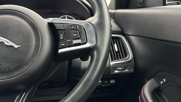 Used Jaguar E-Pace 2020 for sale - 75974866: Photo 14