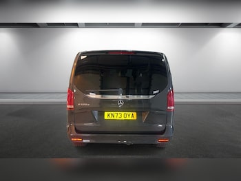 Used Mercedes-Benz V-Class 2023 for sale - 75222073: Photo