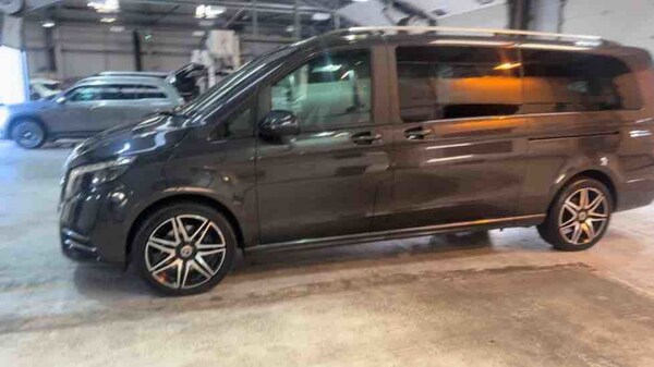 Used Mercedes-Benz V-Class 2023 for sale - 75222073: Photo 81