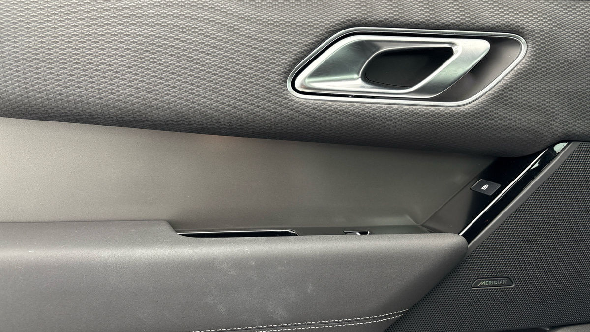 Used Land Rover Range Rover Velar 2022 for sale - 76655679: Photo 19