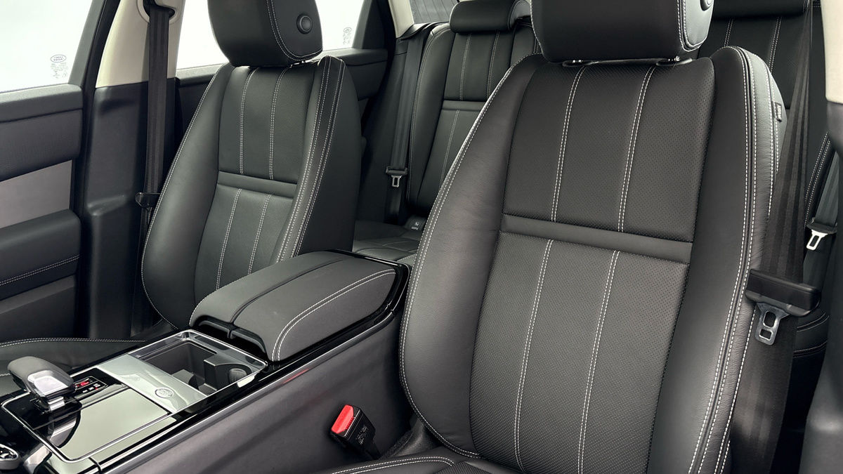 Used Land Rover Range Rover Velar 2022 for sale - 76655679: Photo 7