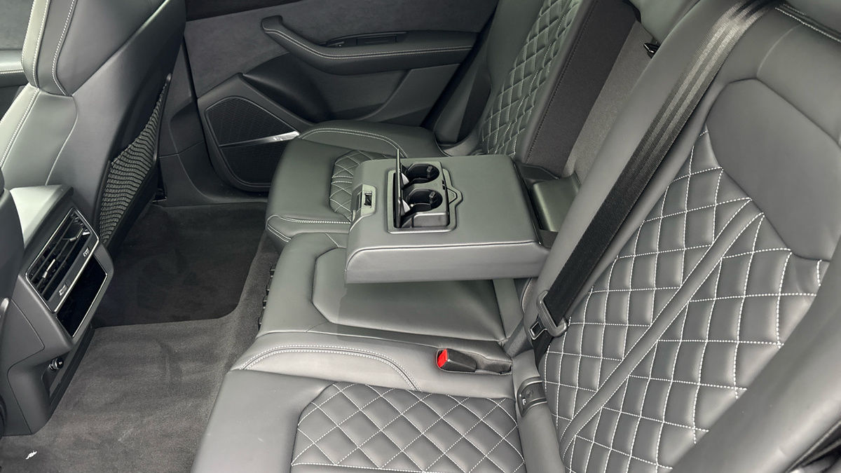 Used Audi Q8 2024 for sale - 78213257: Photo 9