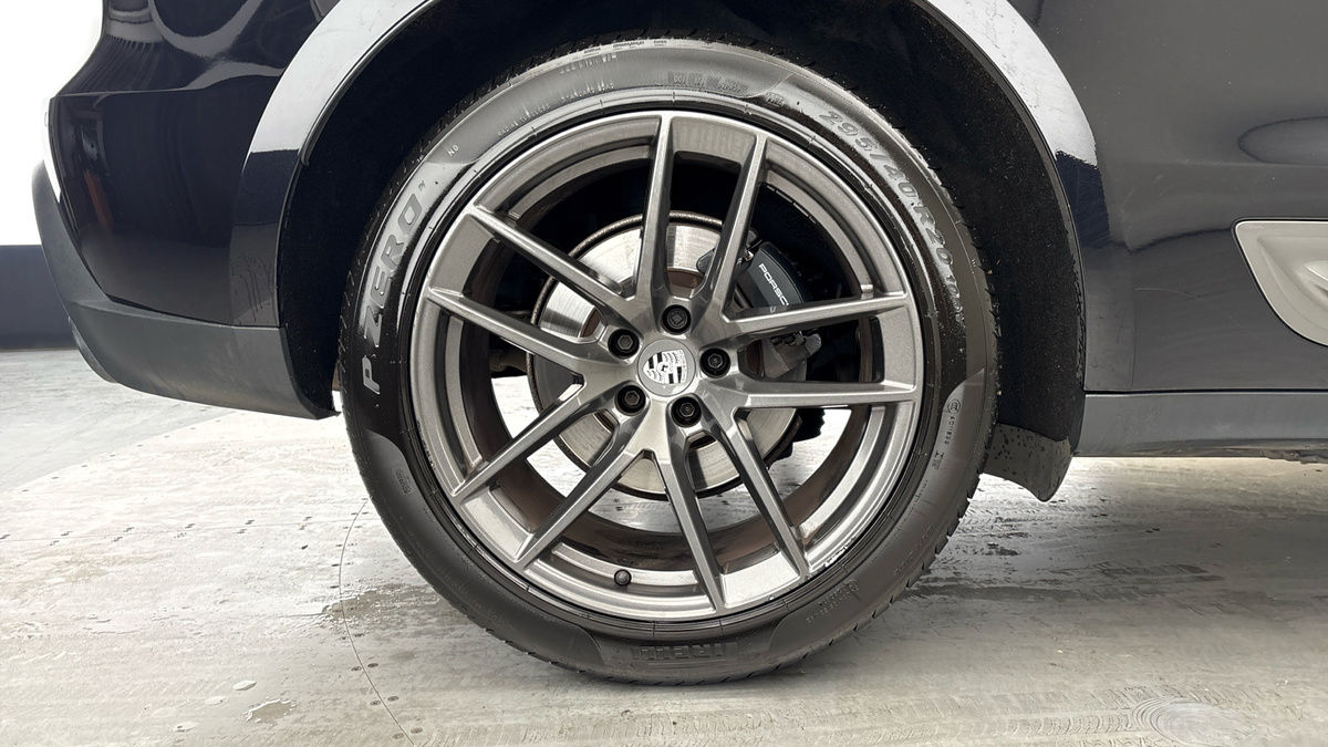 Used Porsche Macan 2023 for sale - 78168201: Photo 10