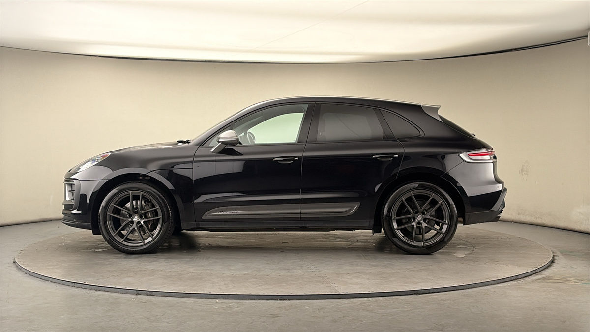 Used Porsche Macan 2023 for sale - 78168201: Photo 15