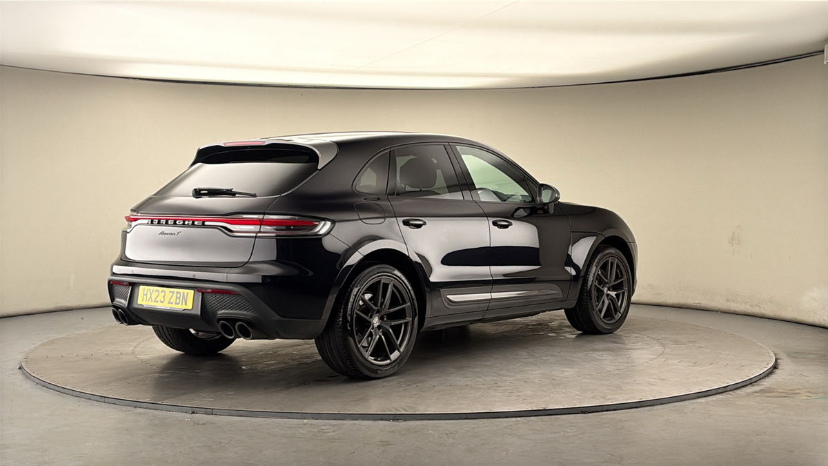 Used Porsche Macan 2023 for sale - 78168201: Photo 21