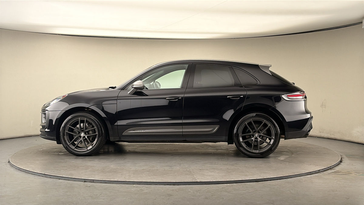 Used Porsche Macan 2023 for sale - 78168201: Photo 28