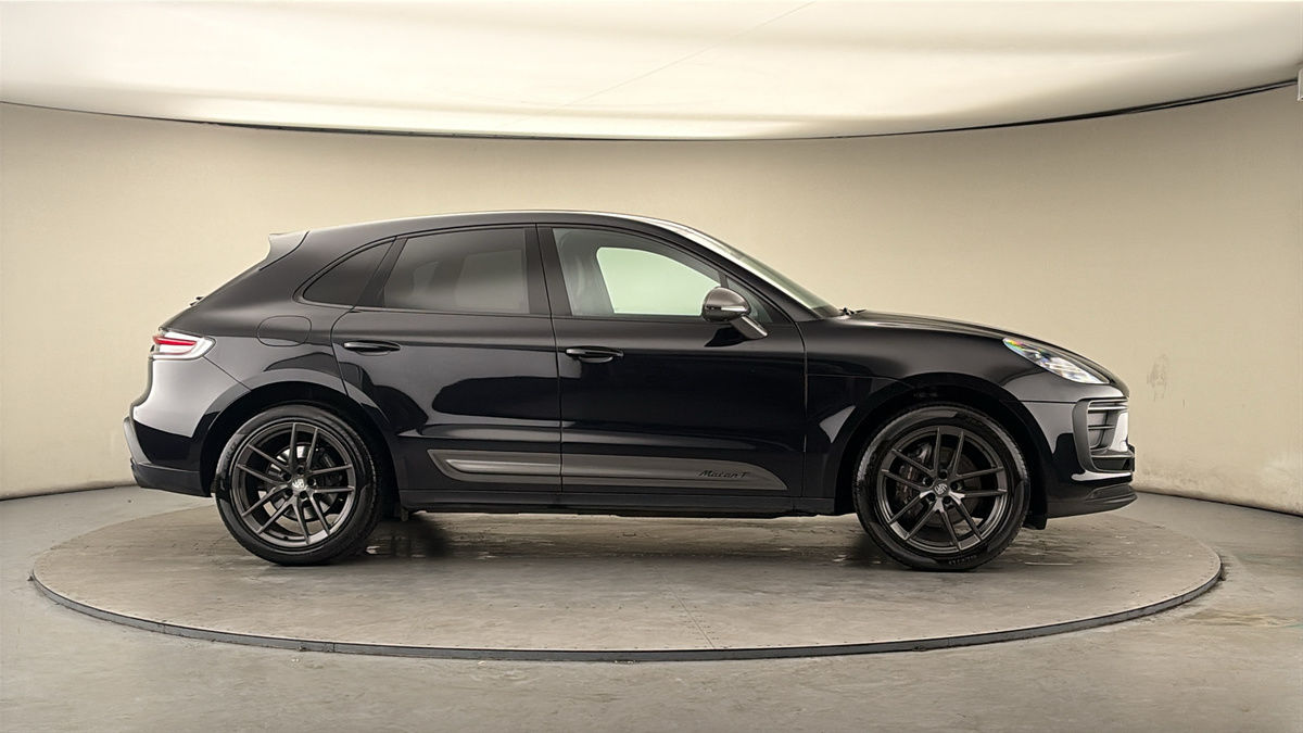 Used Porsche Macan 2023 for sale - 78168201: Photo 37