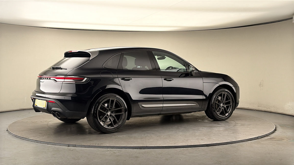 Used Porsche Macan 2023 for sale - 78168201: Photo 39