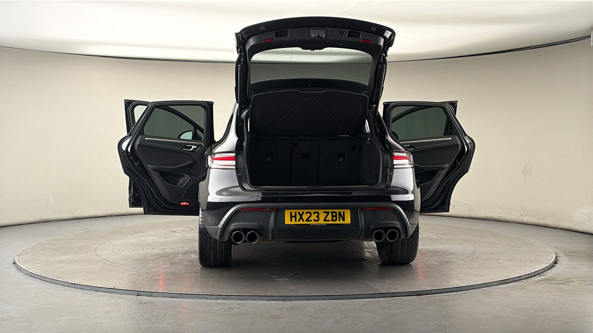 Used Porsche Macan 2023 for sale - 78168201: Photo 61