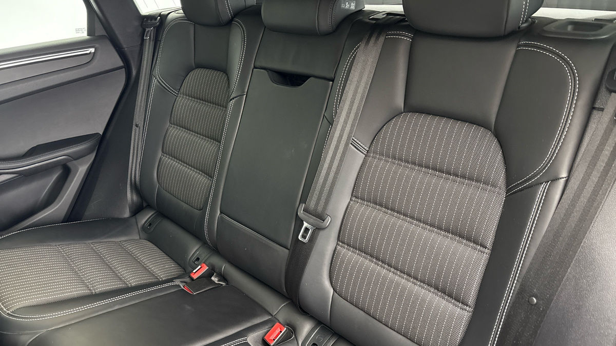 Used Porsche Macan 2023 for sale - 78168201: Photo 8