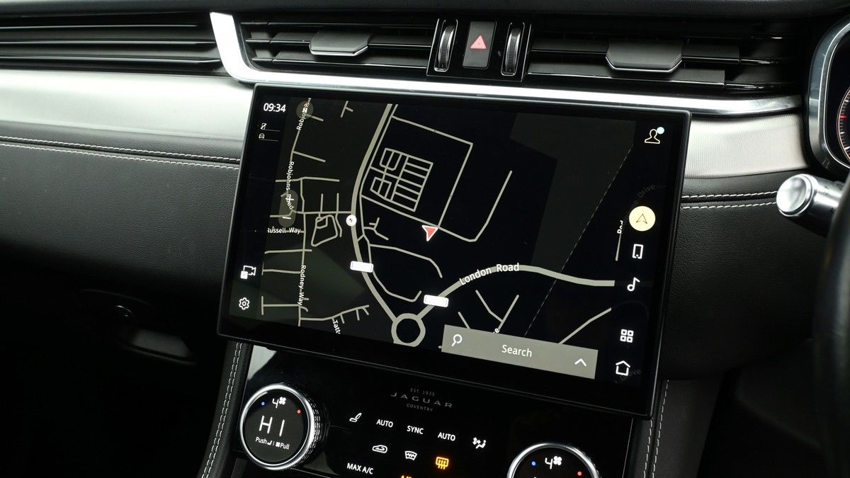 Used Jaguar F-Pace 2021 for sale - 76768957: Photo 16