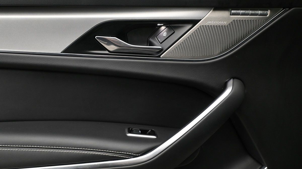 Used Jaguar F-Pace 2021 for sale - 76768957: Photo 19