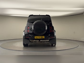 Used Land Rover Defender 110 2024 for sale - 77072913: Photo