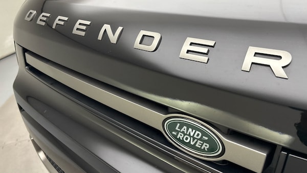 Used Land Rover Defender 90 2024 for sale - 76133365: Photo 24