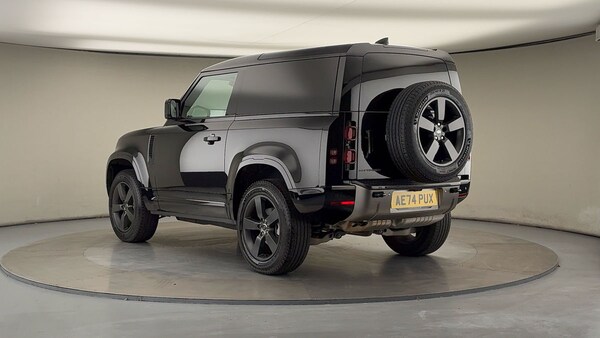 Used Land Rover Defender 90 2024 for sale - 76133365: Photo 2