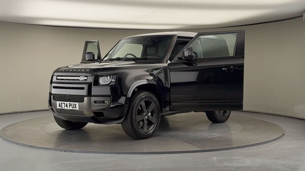 Used Land Rover Defender 90 2024 for sale - 76133365: Photo 49