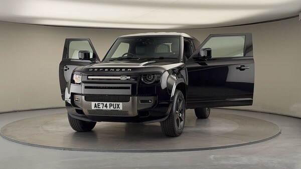 Used Land Rover Defender 90 2024 for sale - 76133365: Photo 50