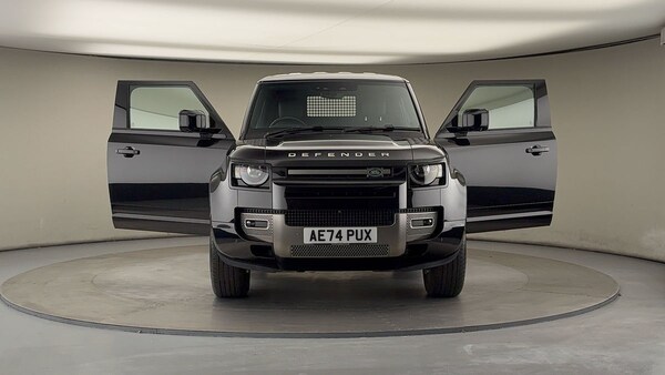 Used Land Rover Defender 90 2024 for sale - 76133365: Photo 51