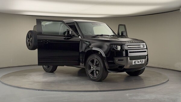 Used Land Rover Defender 90 2024 for sale - 76133365: Photo 53