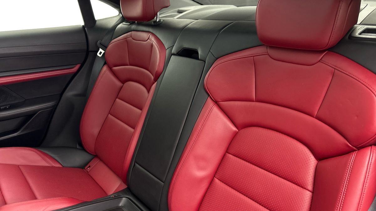 Used Porsche Taycan 2021 for sale - 76630372: Photo 8