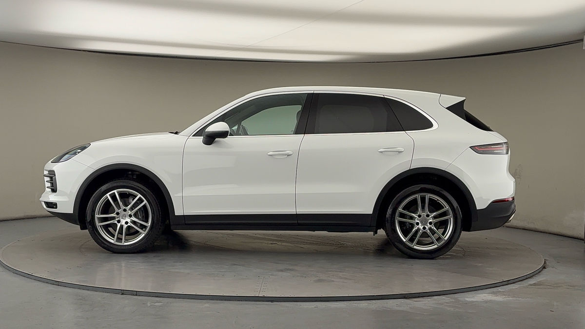 Used Porsche Cayenne 2021 for sale - 77668177: Photo 15