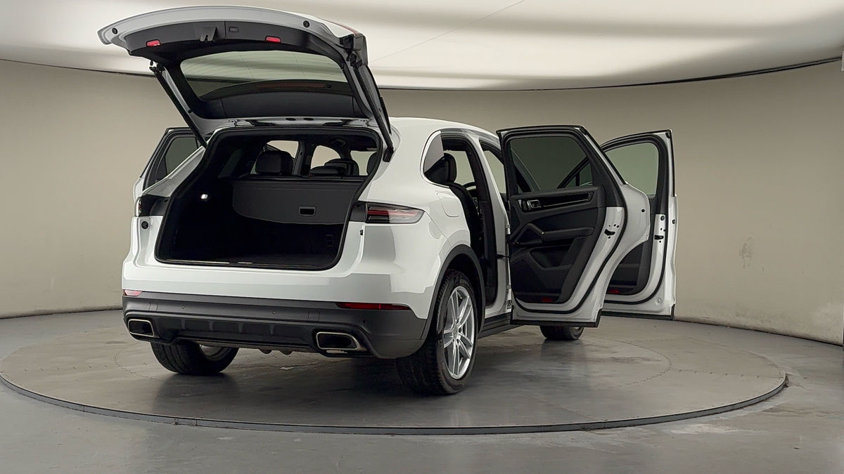 Used Porsche Cayenne 2021 for sale - 77668177: Photo 59