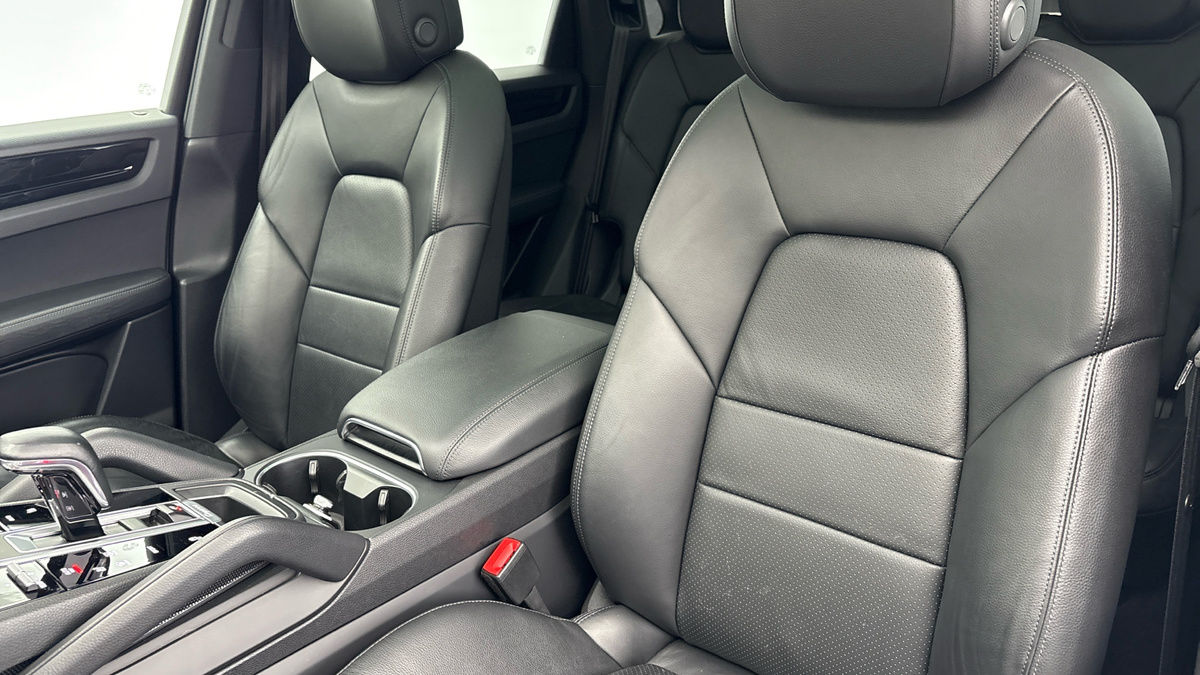 Used Porsche Cayenne 2021 for sale - 77668177: Photo 7