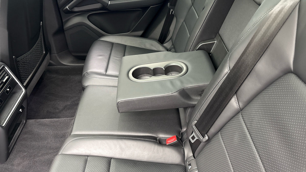 Used Porsche Cayenne 2021 for sale - 77668177: Photo 9