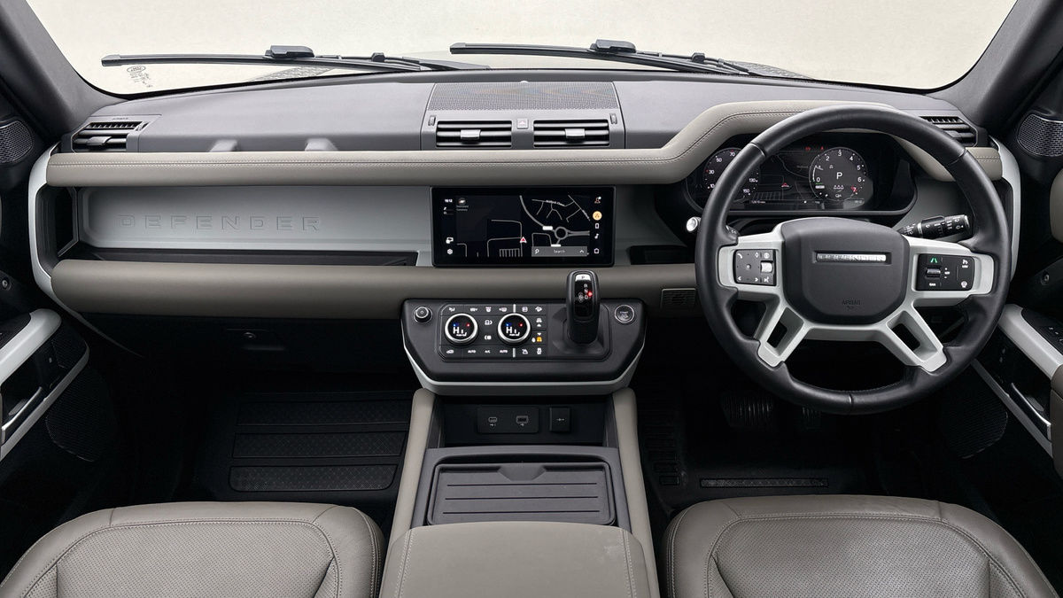 Used Land Rover Defender 110 2024 for sale - 76974104: Photo 12