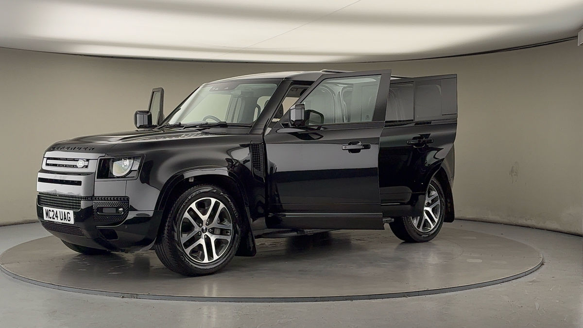 Used Land Rover Defender 110 2024 for sale - 76974104: Photo 22