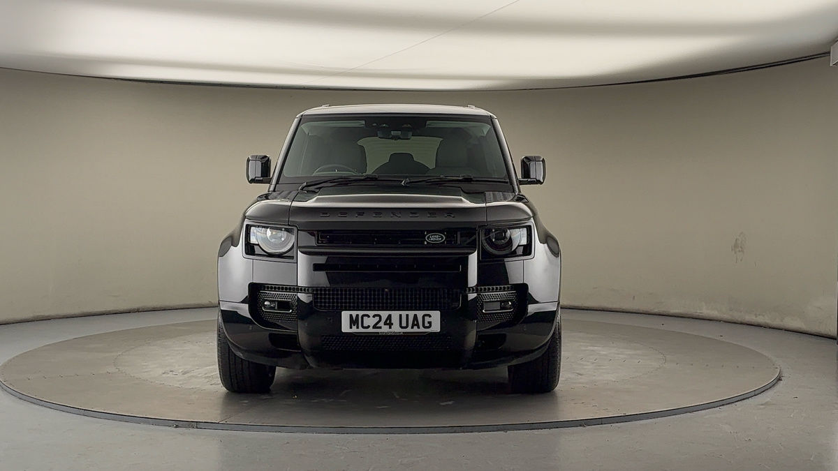 Used Land Rover Defender 110 2024 for sale - 76974104: Photo 3