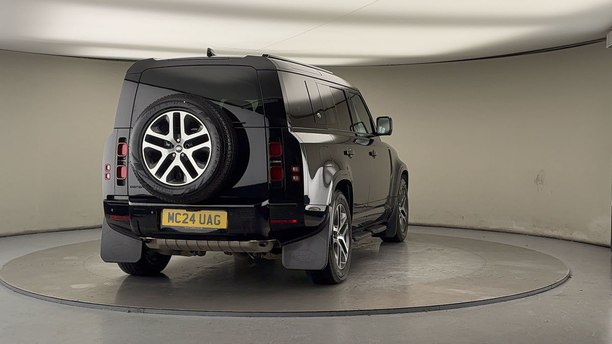 Used Land Rover Defender 110 2024 for sale - 76974104: Photo 40