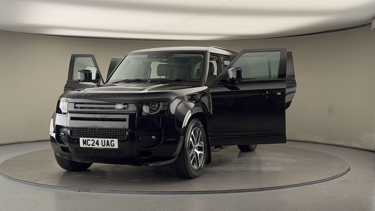 Used Land Rover Defender 110 2024 for sale - 76974104: Photo 50