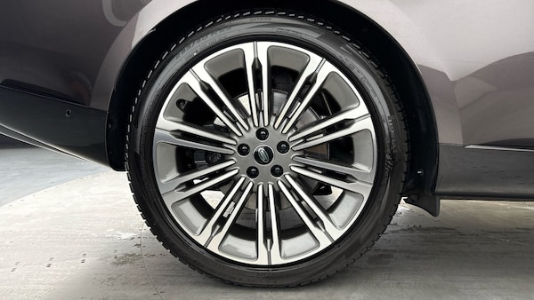 Used Land Rover Range Rover 2025 for sale - 76163839: Photo 10