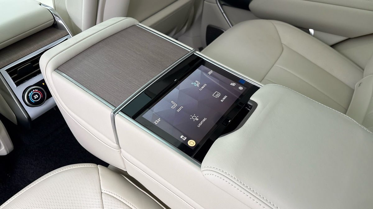 Used Land Rover Range Rover 2025 for sale - 76163839: Photo 31