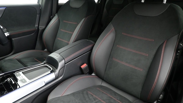 Used Mercedes-Benz GLB 2024 for sale - 75560602: Photo 4