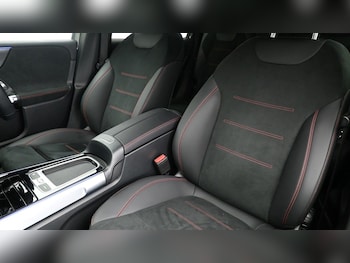Used Mercedes-Benz GLB 2024 for sale - 75560602: Photo