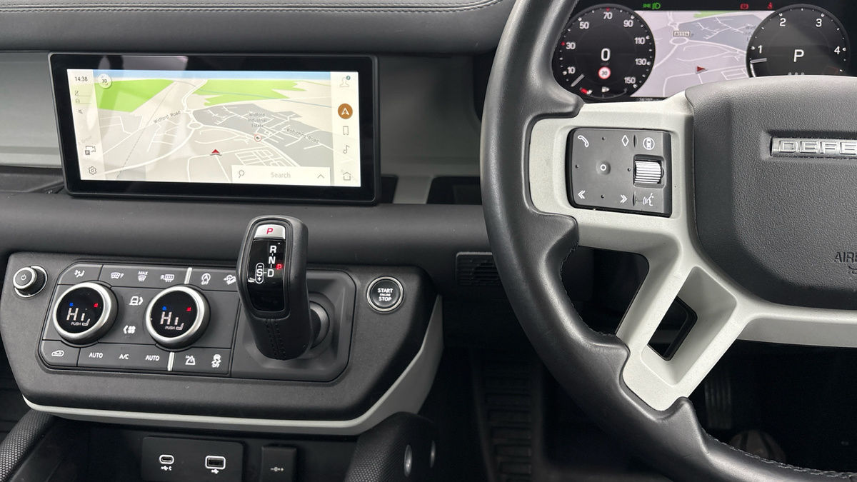 Used Land Rover Defender 110 2023 for sale - 76292318: Photo 13