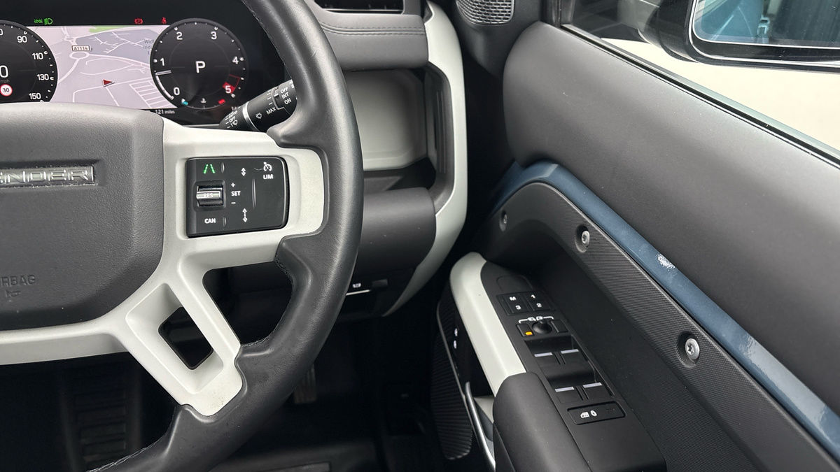 Used Land Rover Defender 110 2023 for sale - 76292318: Photo 14