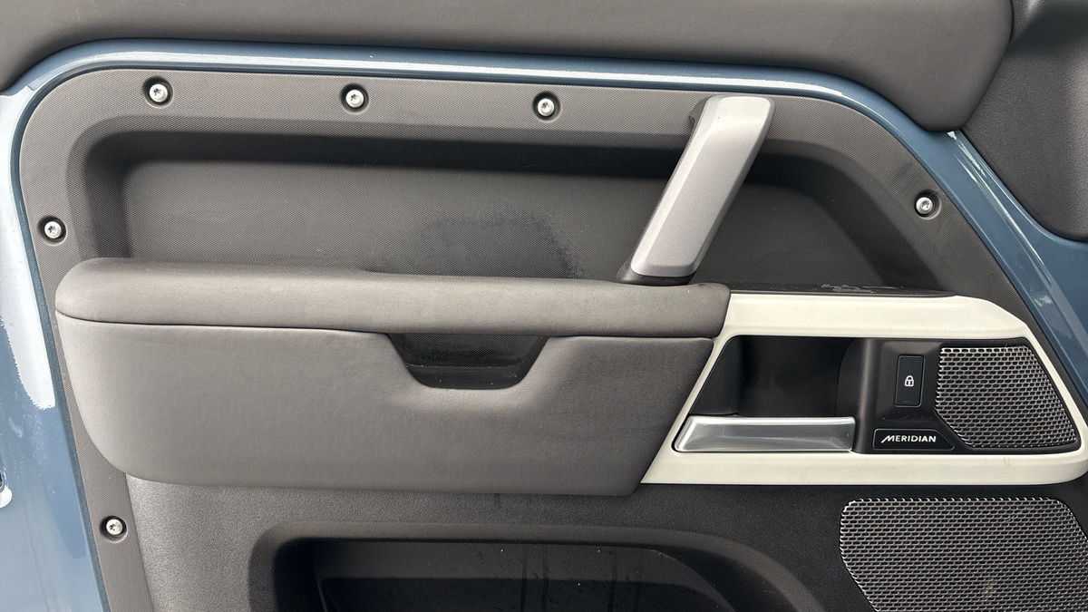 Used Land Rover Defender 110 2023 for sale - 76292318: Photo 19