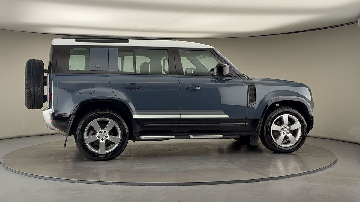 Used Land Rover Defender 110 2023 for sale - 76292318: Photo 38