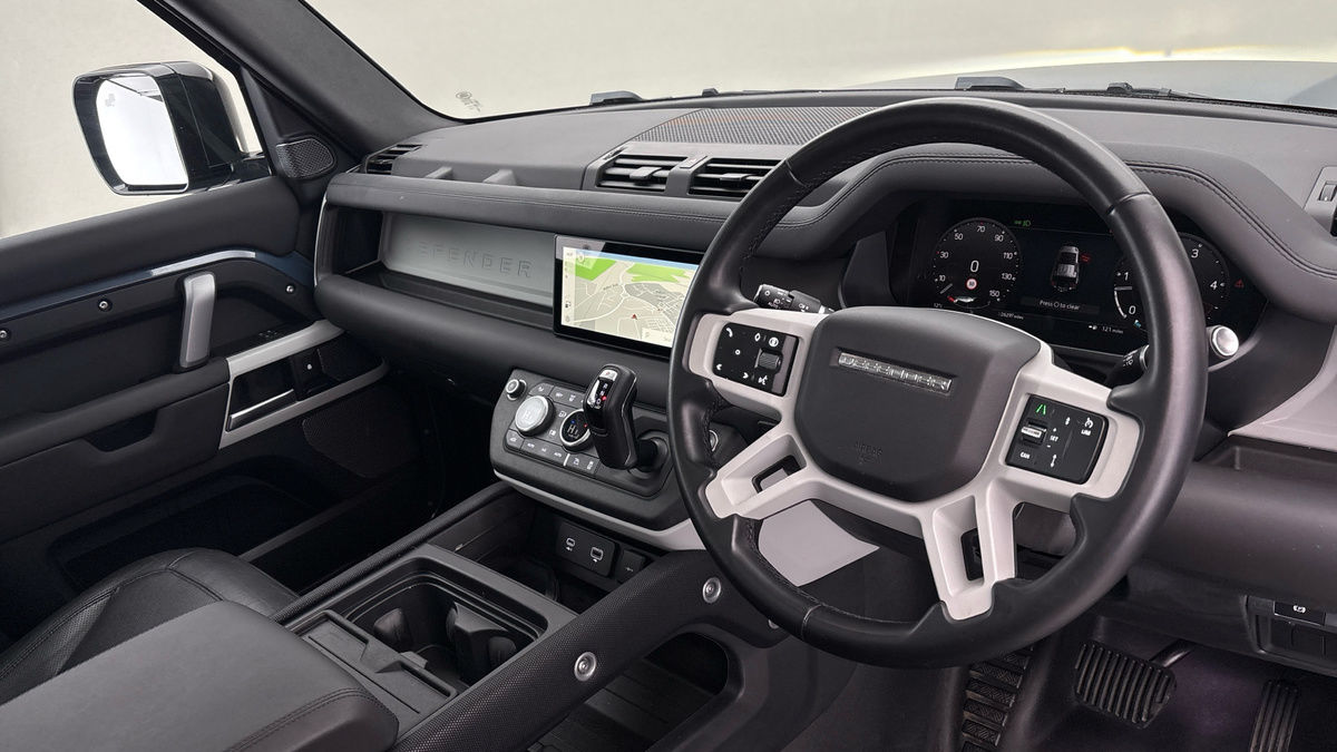 Used Land Rover Defender 110 2023 for sale - 76292318: Photo 5