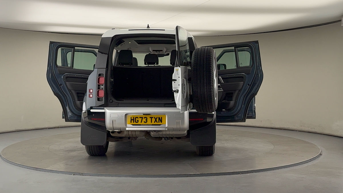 Used Land Rover Defender 110 2023 for sale - 76292318: Photo 61