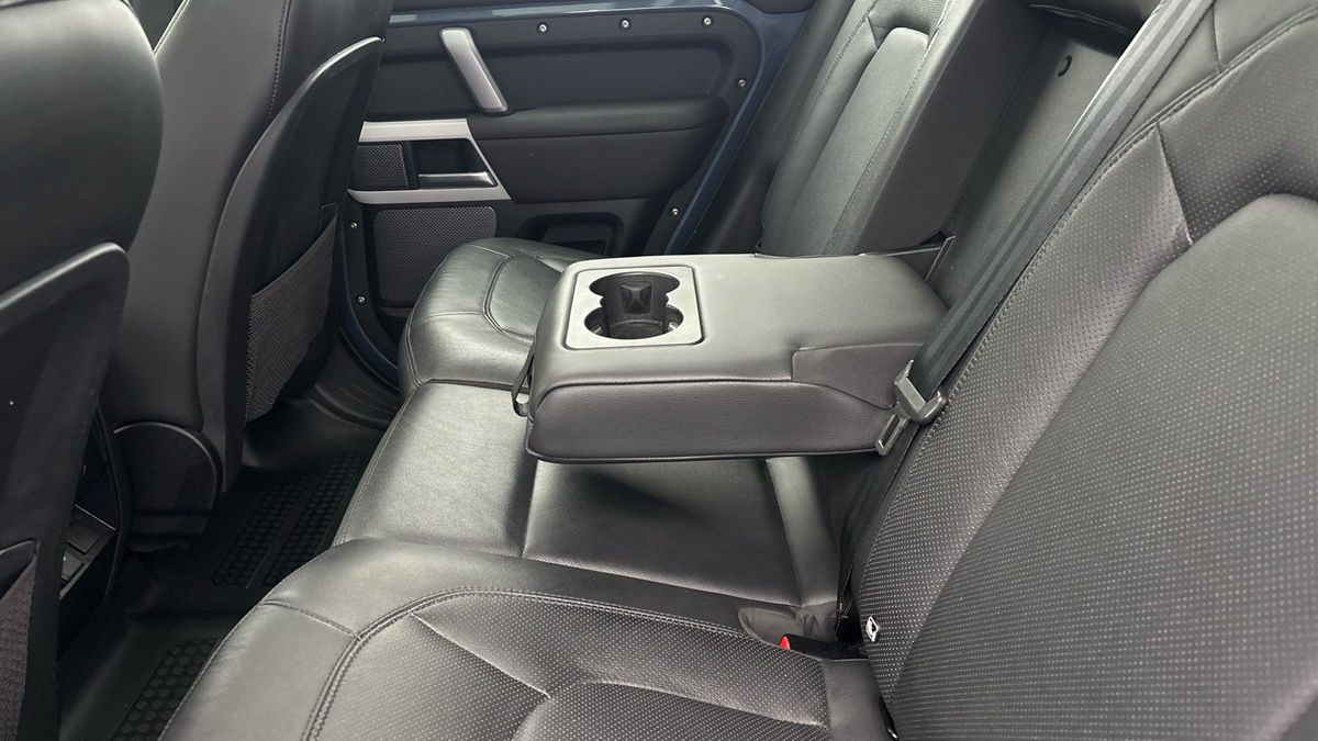 Used Land Rover Defender 110 2023 for sale - 76292318: Photo 9