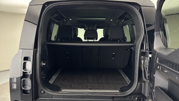 Used Land Rover Defender 110 2021 for sale - 76334562: Photo 11