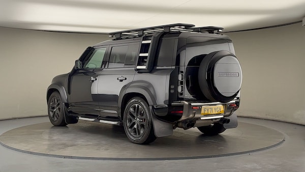 Used Land Rover Defender 110 2021 for sale - 76334562: Photo 2