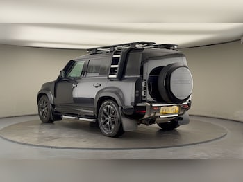 Used Land Rover Defender 110 2021 for sale - 76334562: Photo 2