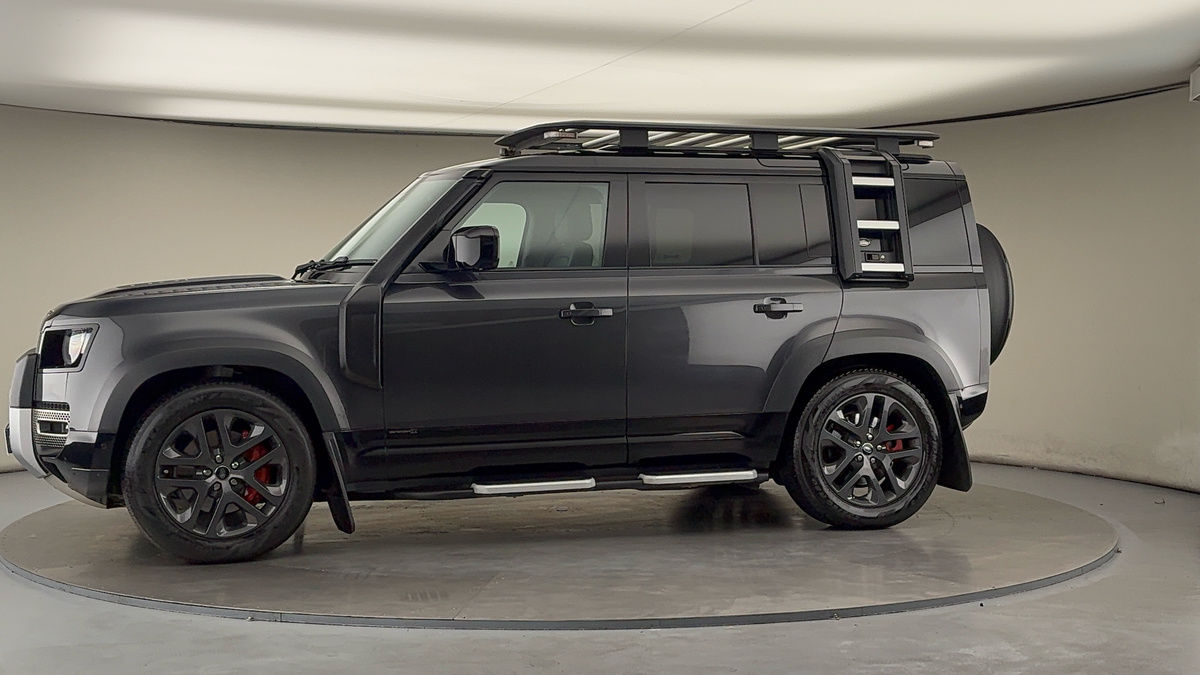 Used Land Rover Defender 110 2021 for sale - 76334562: Photo 32